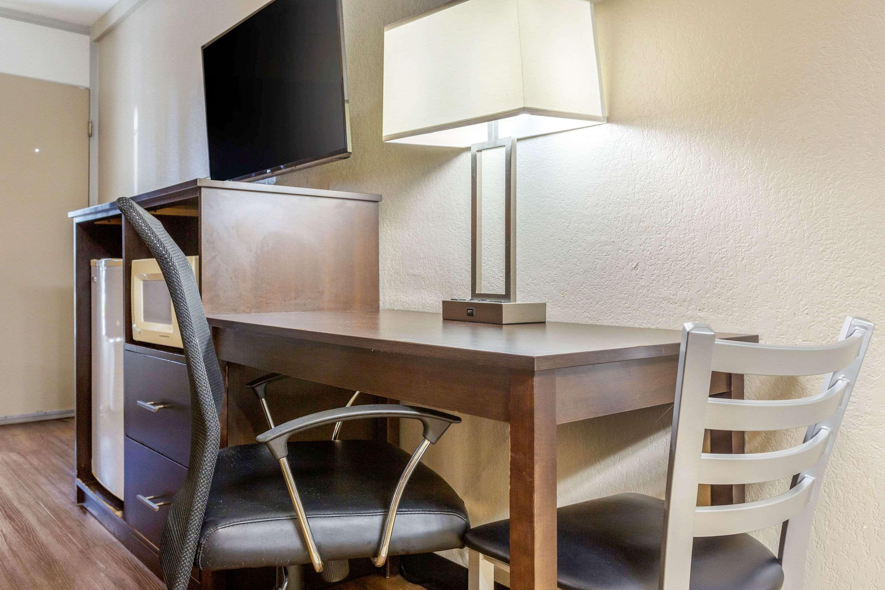 Econo Lodge Shorewood/Joliet Esterno foto